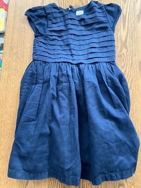 Polarn O Pyret dress size 4-6 yrs